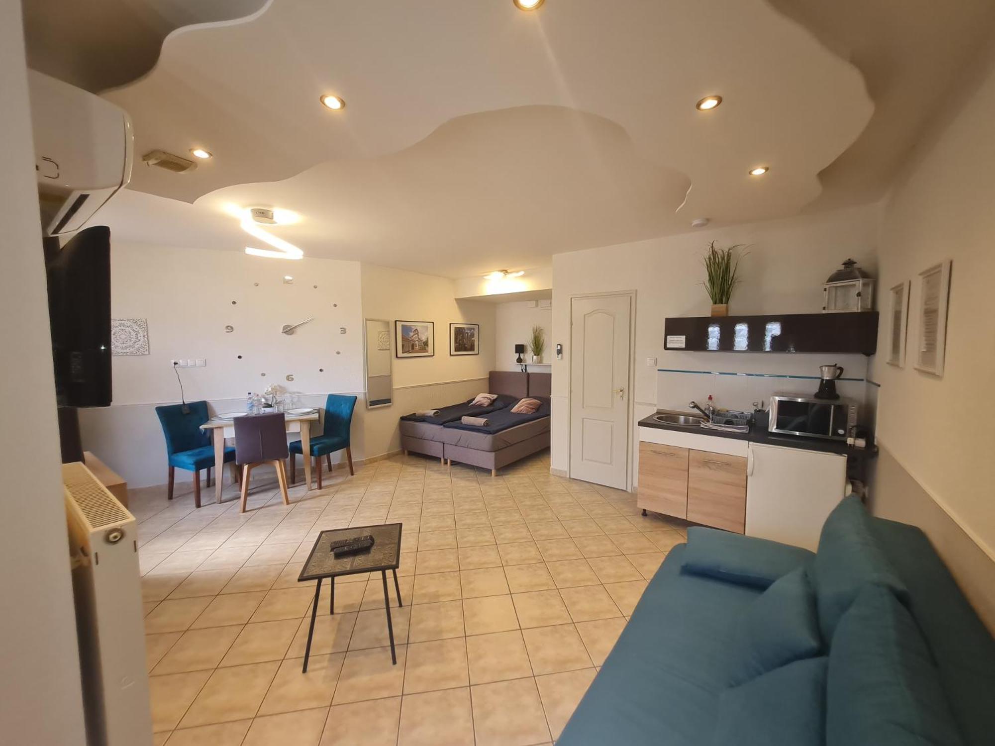 Csever Apartman 塔塔 外观 照片