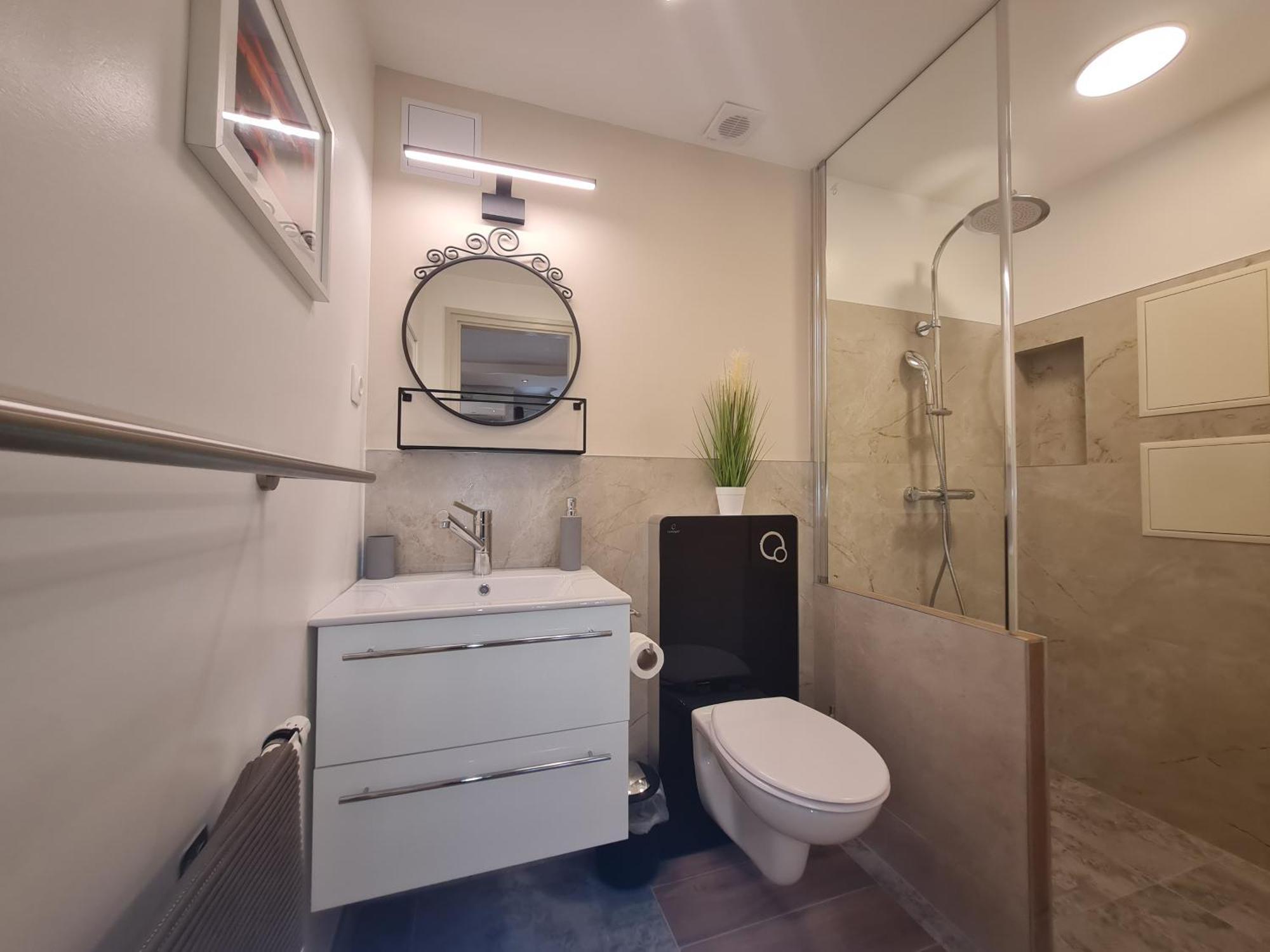 Csever Apartman 塔塔 外观 照片